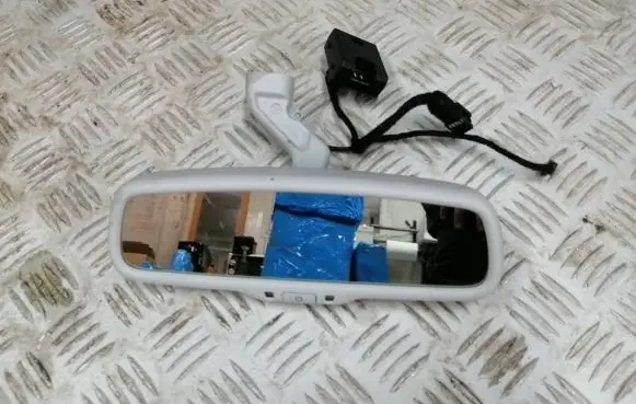 Fiat 500L Rear view mirror (interior)