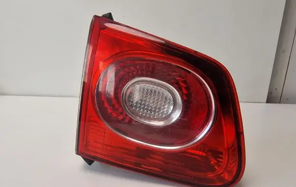 Volkswagen Tiguan Tailgate rear/tail lights 5N0945093C