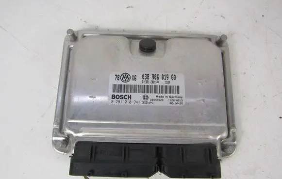 Volkswagen PASSAT B5.5 Engine control unit/module ECU 0281010941