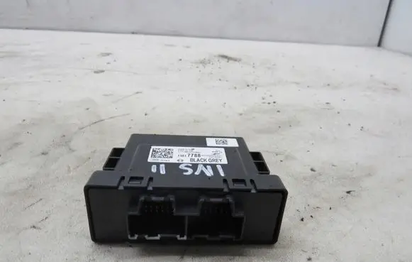 Opel Insignia B Parking PDC control unit/module 13517788