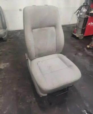 Volkswagen Transporter - Caravelle T5 Front passenger seat 