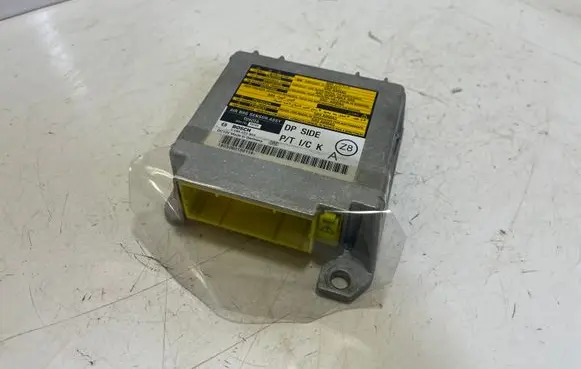 Lexus IS 220D-250-350 Airbag control unit/module 8917053100 0285001903