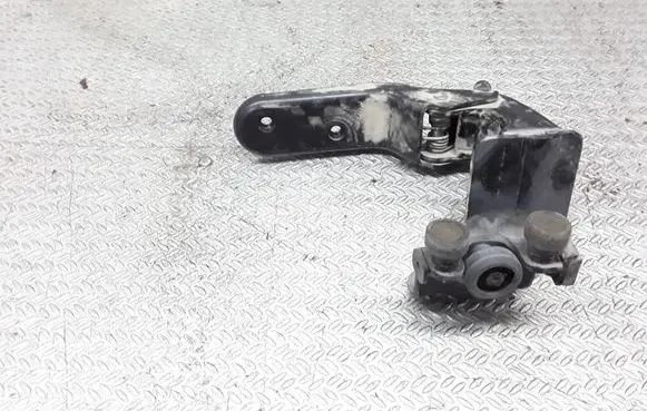 Mercedes-Benz Vaneo W414 Sliding door middle roller runner A4147600147