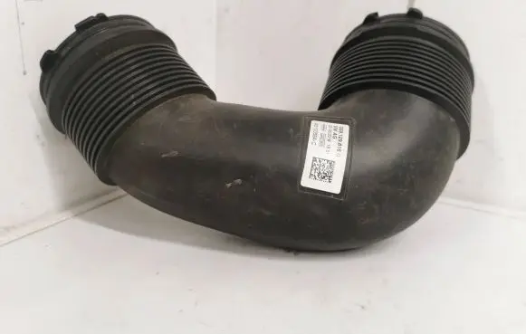 Audi Q7 4M Turbo air intake inlet pipe/hose 059129616G 0007904 4013058AC