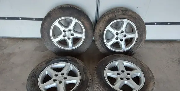 Toyota RAV 4 (XA20) R16 alloy rim 