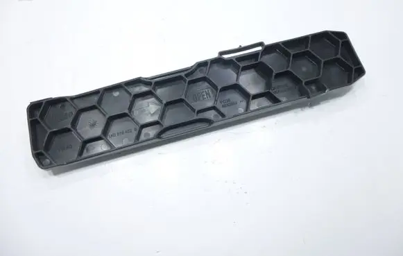Volkswagen Touran II Cabin air micro filter cap 1K0819422B