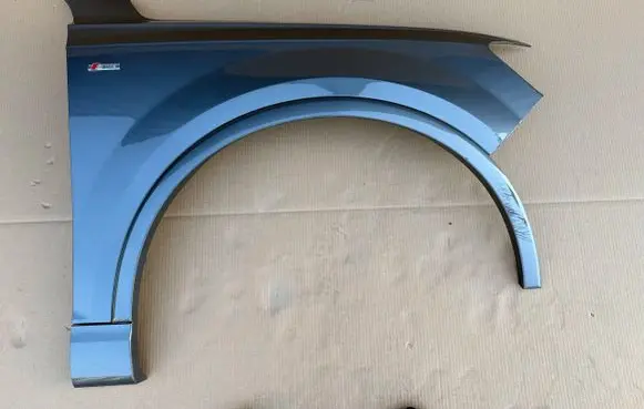 Audi Q7 4M Fender 4M0821106D