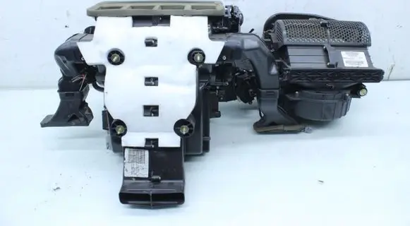 Dodge Durango III Interior heater climate box assembly P68245823AE