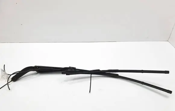 Volkswagen Crafter Front wiper blade arm A9068200644