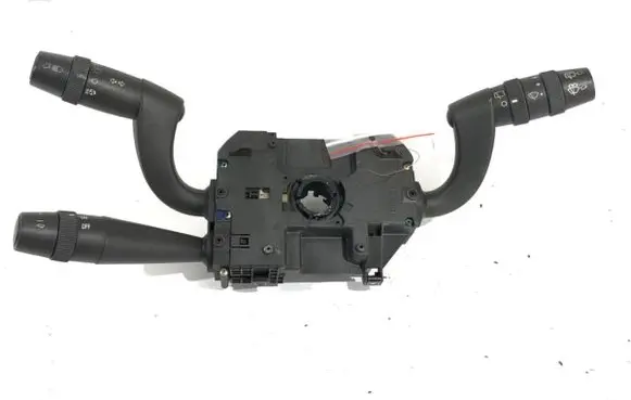 Wiper turn signal indicator stalk/switch