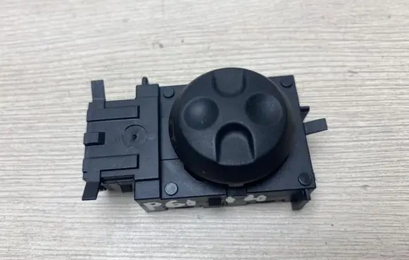 Peugeot 508 II Seat control switch 98125344XT
