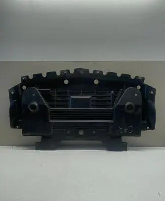Cadillac CTS Engine splash shield/under tray 15263372