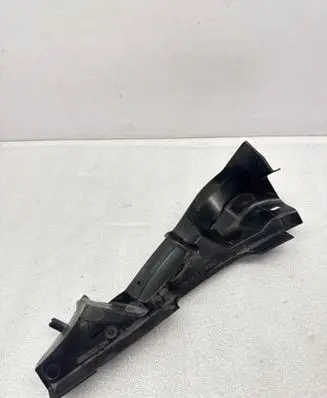 Fender mounting bracket