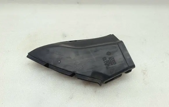 Audi A6 S6 C6 4F Air intake duct part 4F0129618J