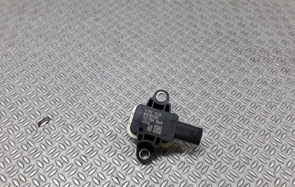 Volkswagen Polo V 6R Airbag deployment crash/impact sensor 4H0955557