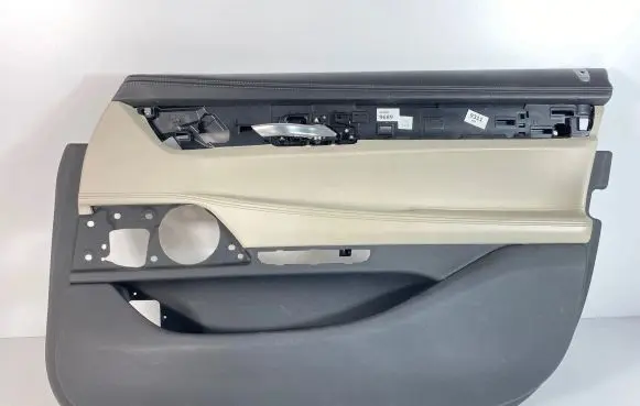 BMW 7 G11 G12 Front door card panel trim