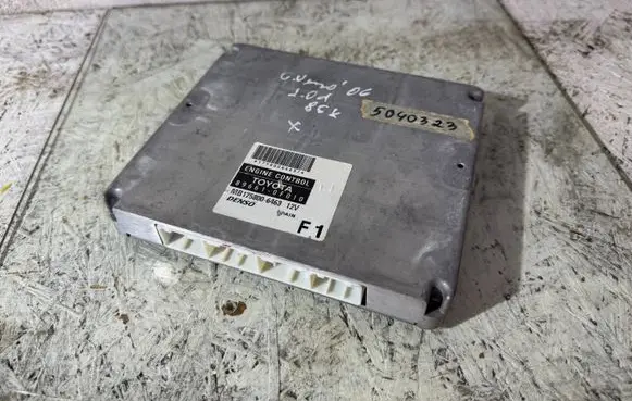 Toyota Corolla Verso AR10 Engine control unit/module 1758006463 896610F010 MB1758006463