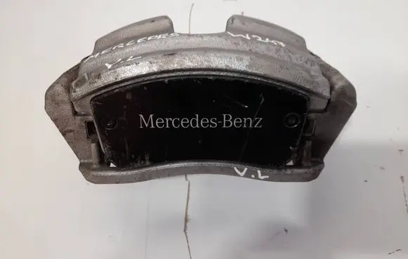 Mercedes-Benz GLA H247 Front brake caliper L72377AD