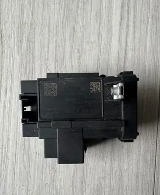Audi A4 S4 B8 8K Ignition lock 8K0909131D 3330430101 101862118435022