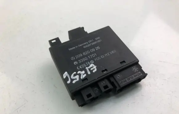 Mercedes-Benz CLK A208 C208 Other control units/modules 2098200926