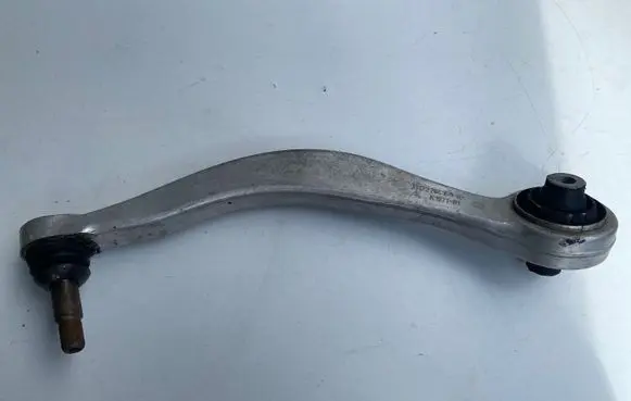 BMW M5 Front lower control arm/wishbone 2284159 K197101