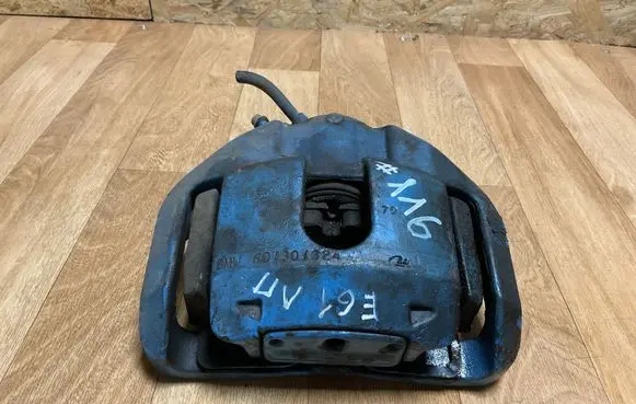 BMW 5 E60 E61 Front brake caliper 6030324