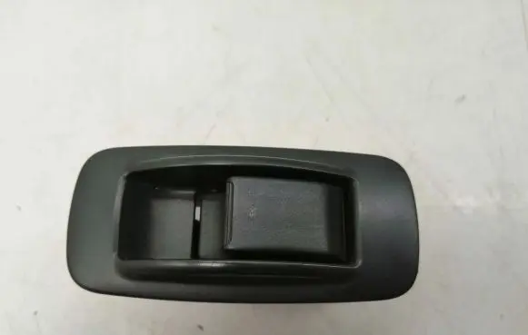 Toyota Corolla Verso AR10 Electric window control switch 848100F010 54035228