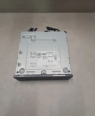 Audi A3 S3 8V CD/DVD changer 81A035842B