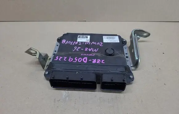 Toyota Prius+ (ZVW40) Engine control unit/module ECU 8966147380