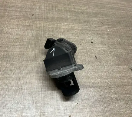 Mercedes-Benz E W213 EGR valve A6421407260