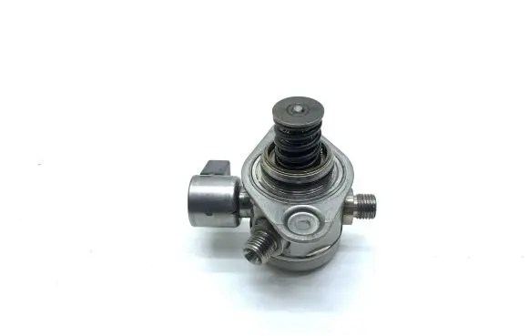 BMW 5 GT F07 Fuel injection high pressure pump 7595339 0261520144