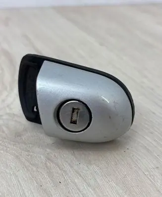 BMW 3 E46 Coupe door lock (next to the handle) 8253474