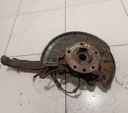 Volkswagen Touareg II Front wheel hub 7P6407245A