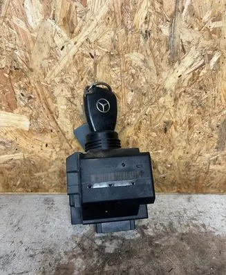 Mercedes-Benz E W211 Ignition lock 2115451408 33002209