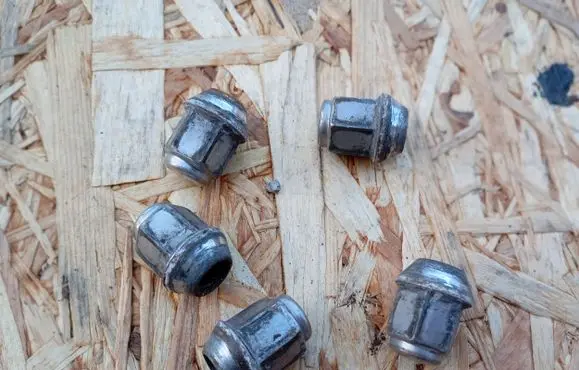Nuts/bolts