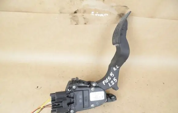 Ford Fiesta Accelerator throttle pedal 6PV00856700 C95YE 2S619F836AA