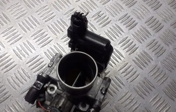 Toyota Avensis T250 Throttle valve position sensor 