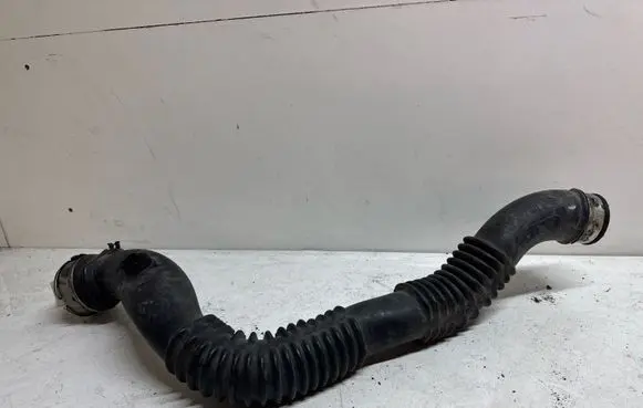 BMW 1 E81 E87 Intercooler hose/pipe 7797481