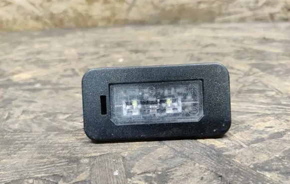 Alfa Romeo Giulia Number plate light