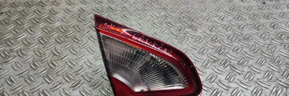 Nissan Qashqai Tailgate rear/tail lights 89503189