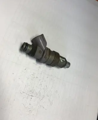 Toyota Corolla E90 Fuel injector 2325011040