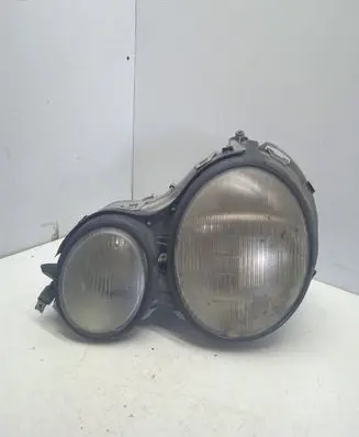 Mercedes-Benz E W210 Headlight/headlamp 144869