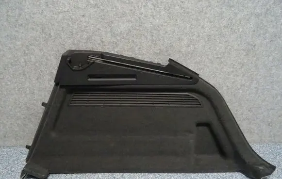 Audi Q8 Panel drawer/shelf pad 4M8863880B