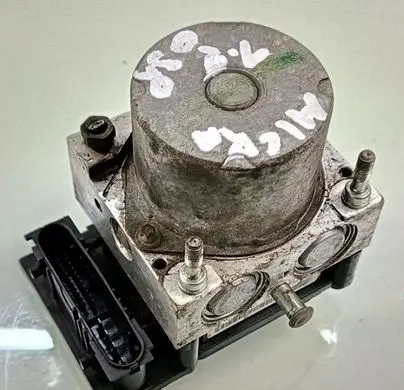 Nissan Micra ABS control unit/module 