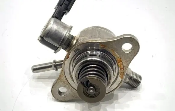Toyota Yaris Cross Fuel injection high pressure pump 23101F2010