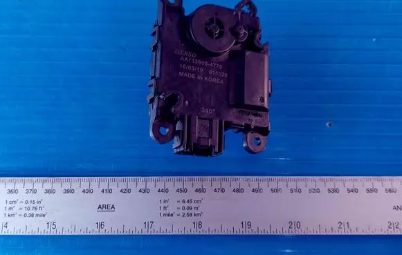 Ford Focus Air flap motor/actuator AA1138004770 015026