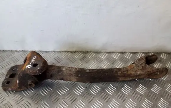 Suzuki Grand Vitara II Rear control arm