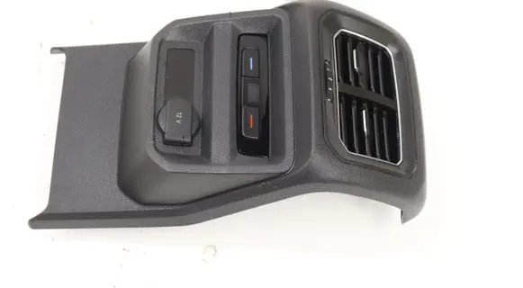 Volkswagen Tiguan Dash center air vent grill 5NA864298A