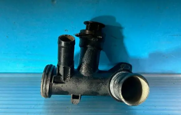 Ford Fiesta Engine coolant pipe/hose 1122501