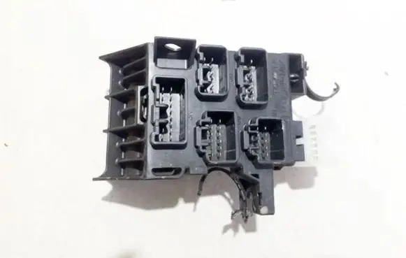 Toyota Avensis T250 Fuse box set 8273405020 82734-05020